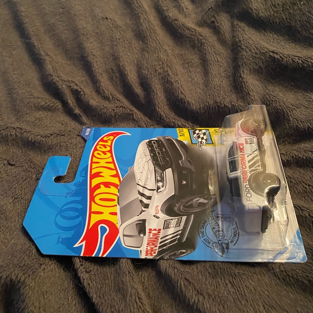 "🥦5/$25🥦" Hot Wheels '19 Ford Ranger Raptor - Picture 3 of 4